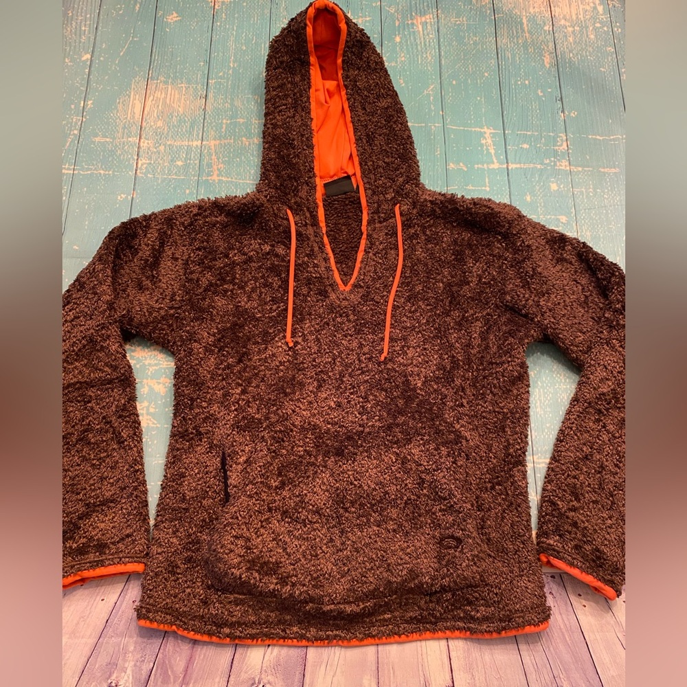 Mountain Hardware Hoodie